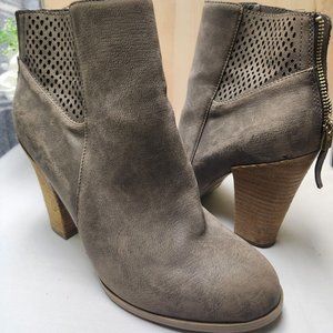 Ankle Boot, Call it Sprint, Size 10, Brown